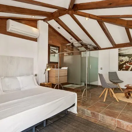 Molo 44 Puerto Banus